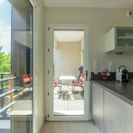 Apartment T2 De Gamme Avec Vue Bassin